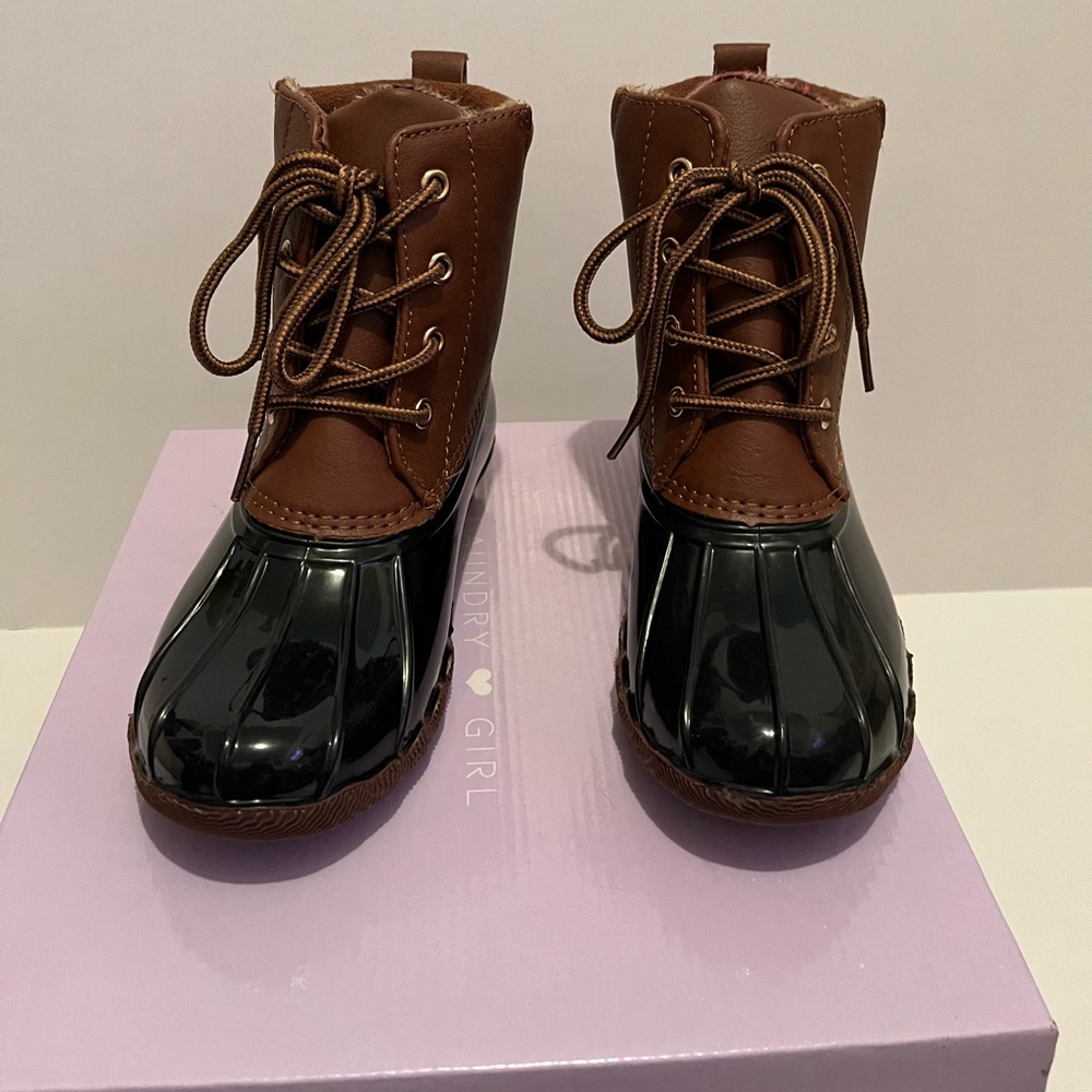 Laundry Girl Gavin 17k Girls Duck Boots